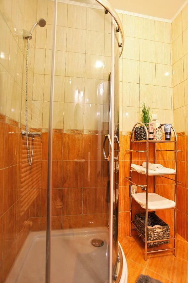 Paradise Apartman Miskolc Exteriör bild